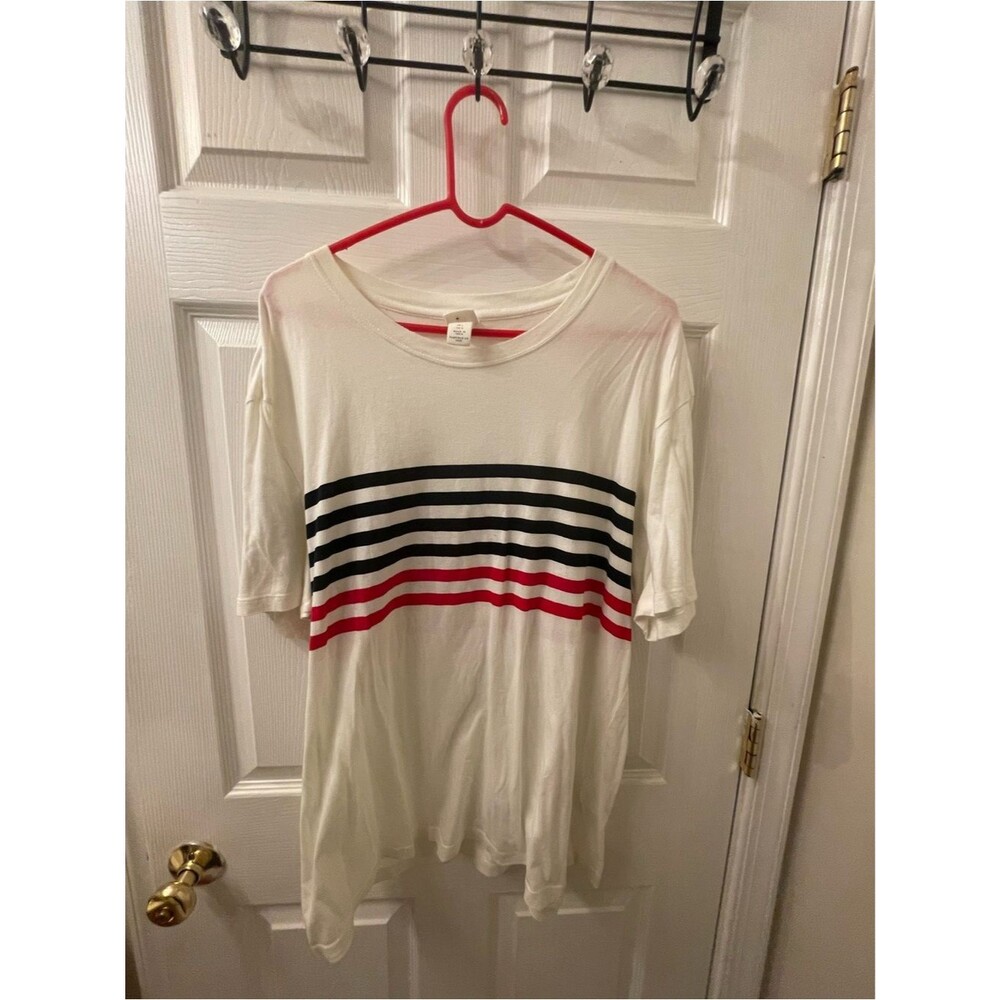 H&M White Tee with Black and Red Accent - XL